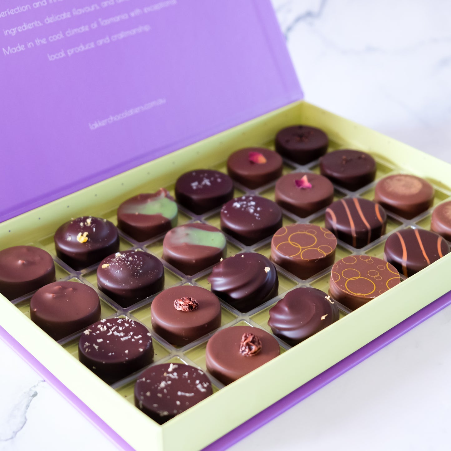Chocolatier selection box of 24 pcs